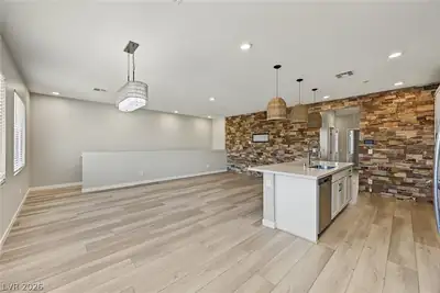 1046 Gabriela Ridge Lane, Henderson, NV 89002 Kitchen