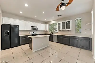 9489 Cormorant Lake Way, Las Vegas, NV 89178 Kitchen