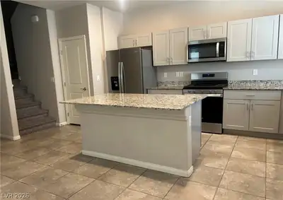 532 Ripple Brook Court, Henderson, NV 89044 Kitchen