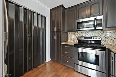 3150 Soft Breezes Drive 1169, Las Vegas, NV 89128 Kitchen