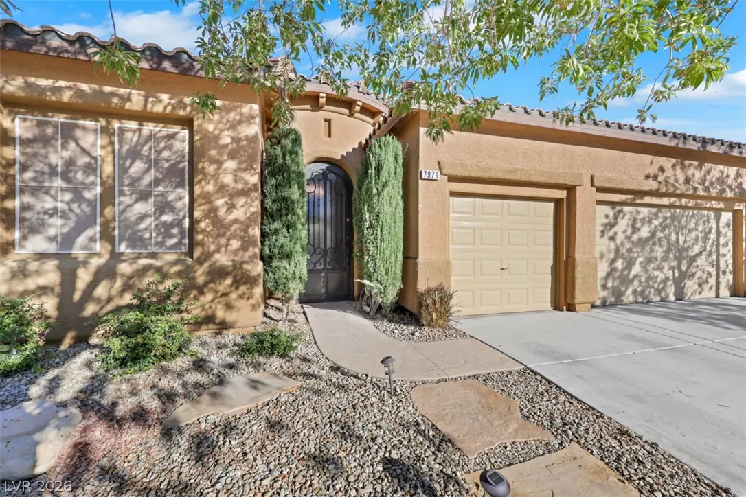 7970 Carson Creek Street, Las Vegas, NV 89113