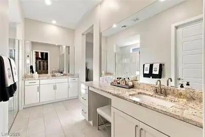 298 Spring Aster Court, Henderson, NV 89011 Primary Bathroom