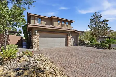 10470 Dove Meadow Way, Las Vegas, NV 89135 