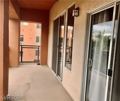 35 East Agate Avenue 407, Las Vegas, NV 89123 