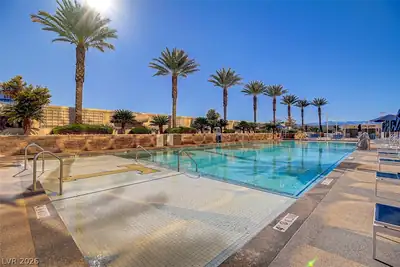 2000 North Fashion Show Drive 3828, Las Vegas, NV 89109 Pool