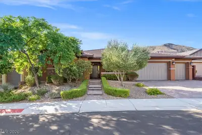 10543 Everhart Bay Drive, Las Vegas, NV 89135 Front of Structure