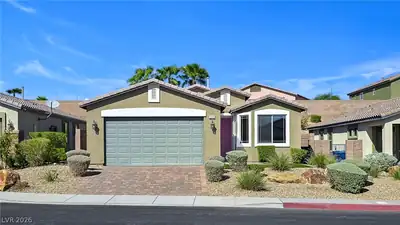 2110 Hunt Woods Court, Laughlin, NV 89029 Front of Structure