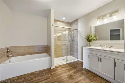 6250 West Flamingo Road 139, Las Vegas, NV 89103 Primary Bathroom