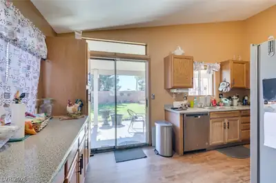 517 Wing Gull Court, North Las Vegas, NV 89032 Kitchen