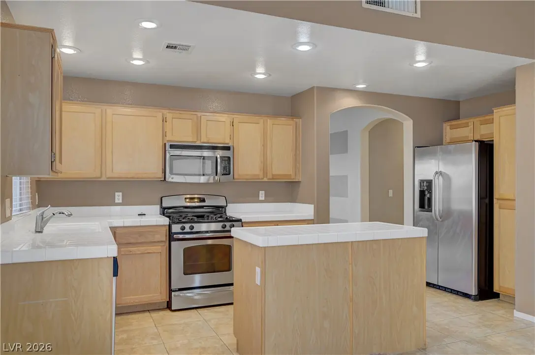 1933 VERBANIA Drive, Las Vegas, NV 89134