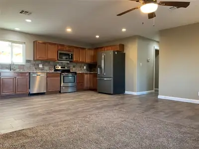 1208 Toledo Street, Henderson, NV 89015 Kitchen