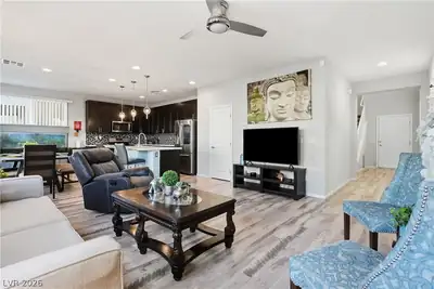 5624 Salt Rock Street, North Las Vegas, NV 89031 Living Room