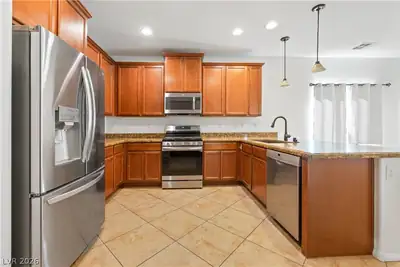 865 Maybole Avenue, Henderson, NV 89012 Kitchen