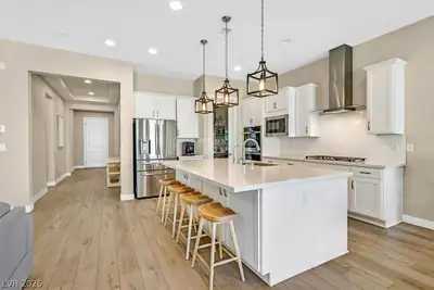 552 Comodo Street, Henderson, NV 89011 Kitchen