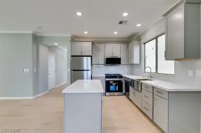552 Civic Holiday Avenue, North Las Vegas, NV 89031 