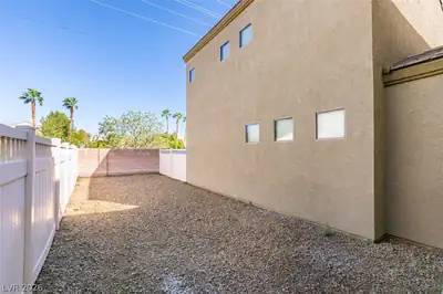 552 Civic Holiday Avenue, North Las Vegas, NV 89031 