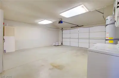 545 Tara Court, Boulder City, NV 89005 Garage