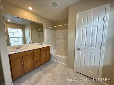 3197 McKenna Dawn Avenue, Henderson, NV 89044 Primary Bathroom
