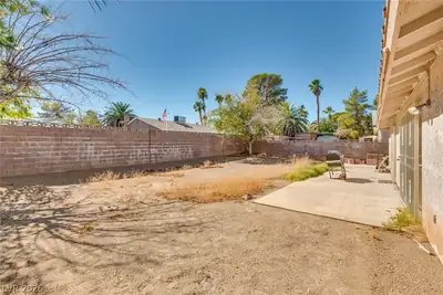 3769 Lorraine Lane, Las Vegas, NV 89120 Yard