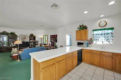602 Coolidge Avenue, Henderson, NV 89015 Kitchen