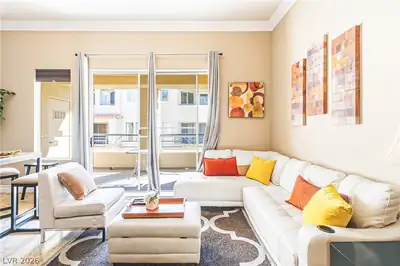 210 East Flamingo Road 330, Las Vegas