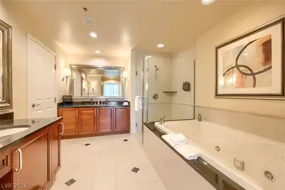 145 East Harmon Avenue 1601, Las Vegas, NV 89109 Primary Bathroom
