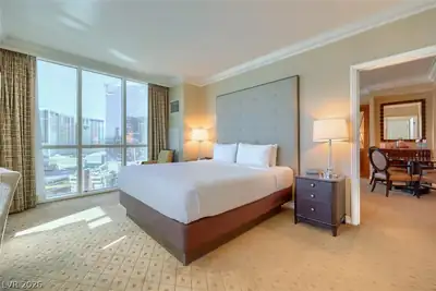 145 East Harmon Avenue 1601, Las Vegas, NV 89109 Bedroom