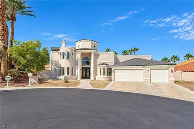 8124 Tiara Cove Circle Las Vegas, NV 89128