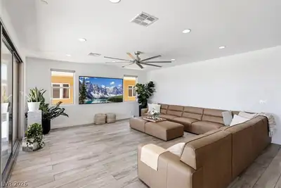 9096 Becket Ranch Court, Las Vegas, NV 89113 Living Room