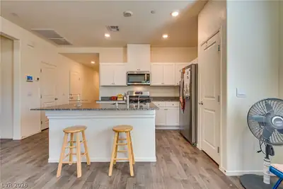 1171 Hummingbird Bay Lane, Henderson, NV 89011 Kitchen