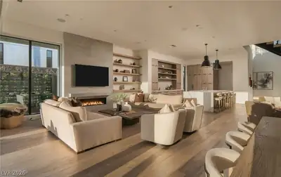 523 Serenity Point Drive, Henderson, NV 89012 Living Room