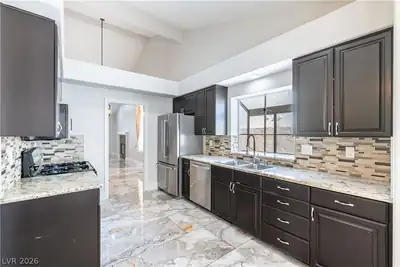 7609 Oyster Cove Drive, Las Vegas, NV 89128 Kitchen