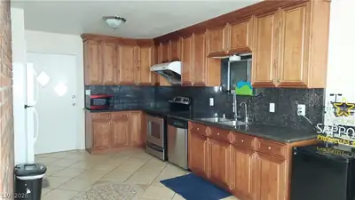 8545 Mohawk Street, Las Vegas, NV 89139 Kitchen