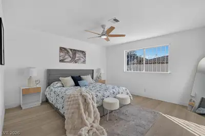 3939 Meadowglen Drive, Las Vegas, NV 89121 Bedroom