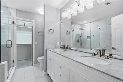 10250 Sun Dusk Lane, Las Vegas, NV 89144 Primary Bathroom