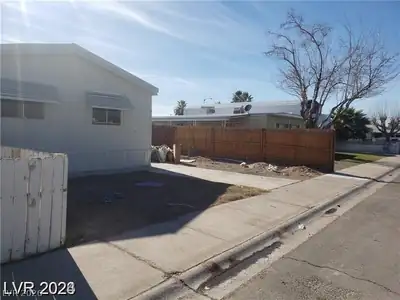 5545 Everglade Street, Las Vegas, NV 89142 