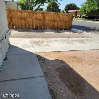 5545 Everglade Street, Las Vegas, NV 89142 