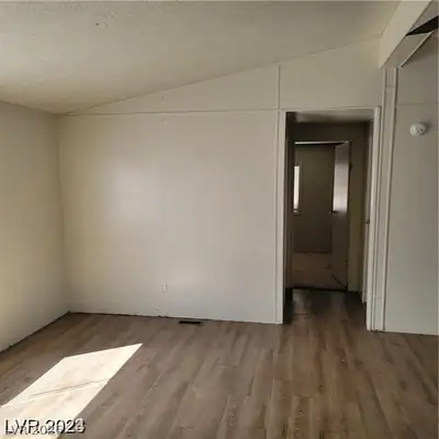 5545 Everglade Street, Las Vegas, NV 89142 