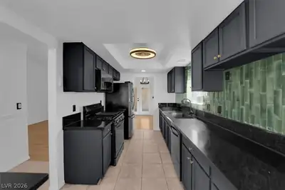 6321 Carmen Boulevard, Las Vegas, NV 89108 Kitchen