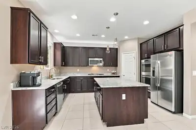 3879 Catlyn Woods Avenue, Las Vegas, NV 89141 Kitchen
