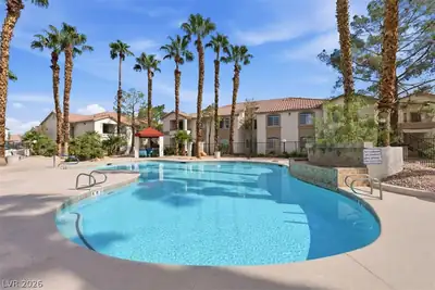 1830 North Buffalo Drive 2108, Las Vegas, NV 89128 Pool