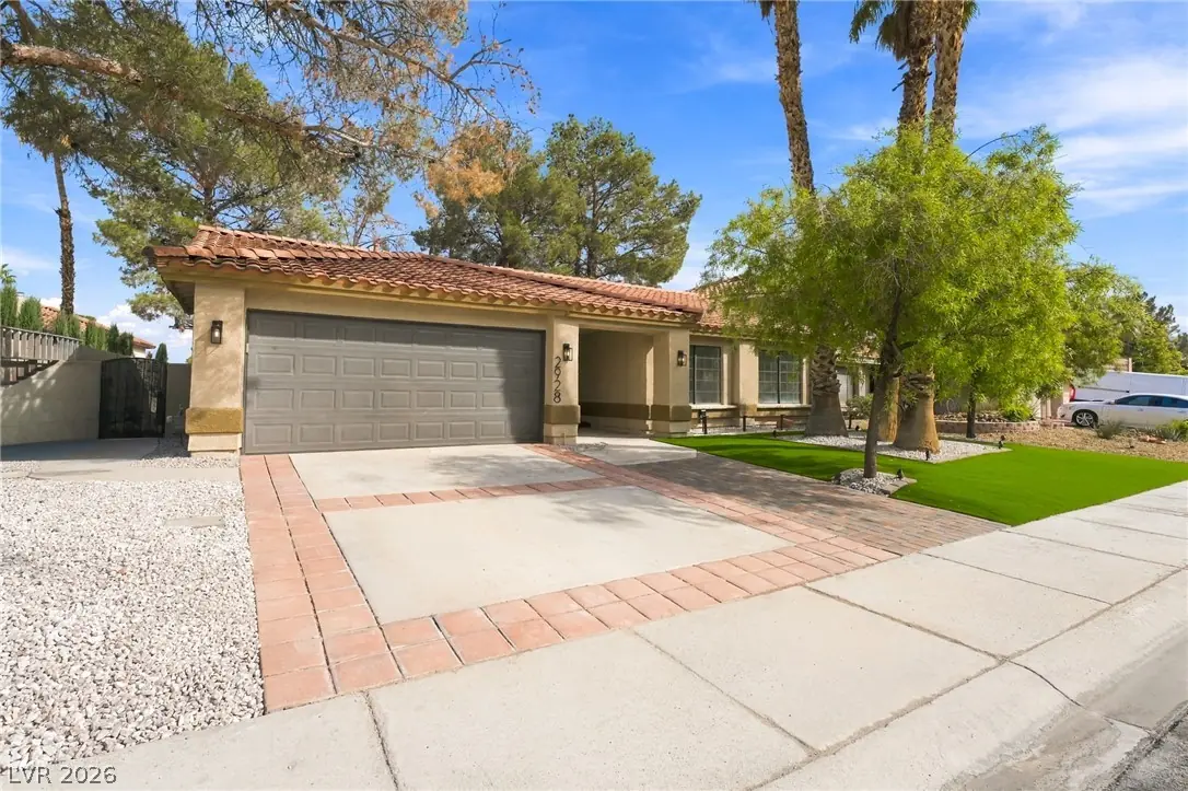 2928 Pleasant Lake Drive, Las Vegas, NV 89117