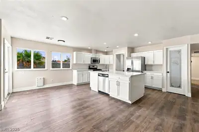 5444 Northridge Lane, Las Vegas, NV 89122 Kitchen
