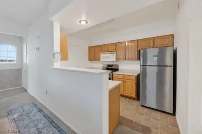 8555 West Russell Road 2108, Las Vegas, NV 89113 Kitchen