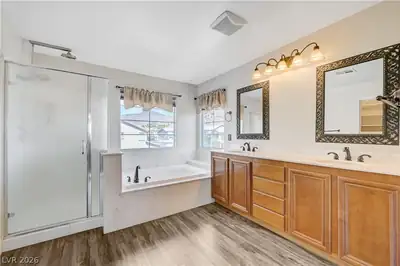 1112 Fox Coat Street, Henderson, NV 89002 Primary Bathroom