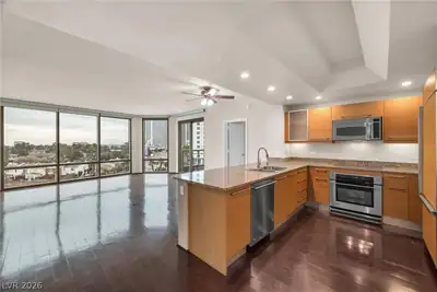 322 Karen Avenue 501, Las Vegas, NV 89109 