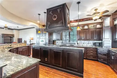 2874 Quartz Canyon Drive, Henderson, NV 89052 Kitchen