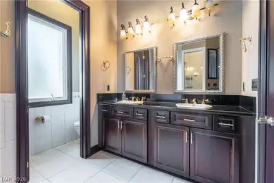 2874 Quartz Canyon Drive, Henderson, NV 89052 Primary Bathroom