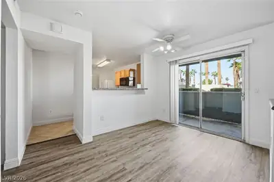 5055 West Hacienda Avenue 1220, Las Vegas, NV 89118 Dining Area