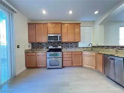 10928 Calistoga Springs Court, Las Vegas, NV 89144 Kitchen